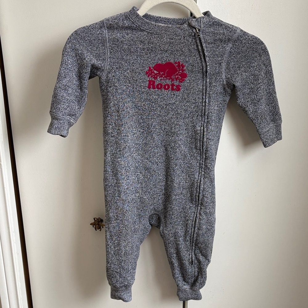 Roots Heathered Gray Kids Footie 18-24 months pink decal